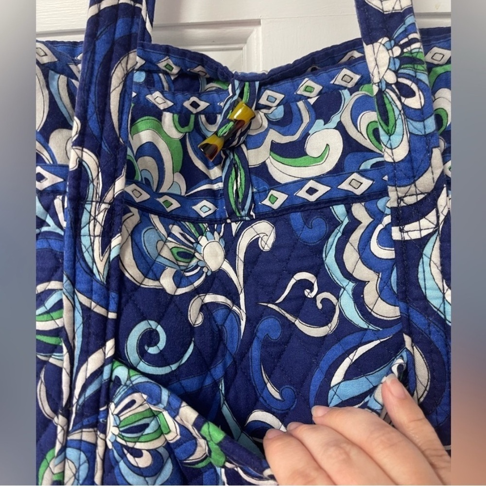 Vera Bradley Mediterranean Blue Tote Bag Purse Medium Toggle Int Pockets Retired - Picture 2 of 8